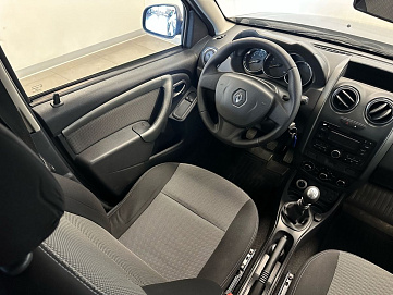 Renault Duster, 2015г, передний привод, механика