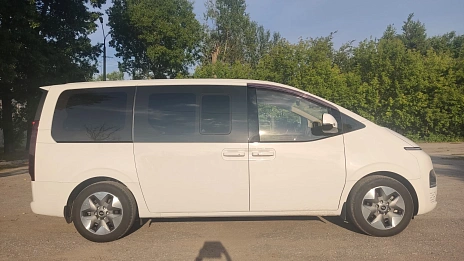 Hyundai Staria, 2021г, полный привод, автомат
