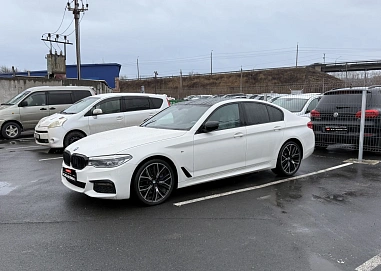 BMW 5 серии, 2019г, полный привод, автомат
