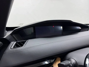 Changan UNI-V, 2023г, передний привод, робот