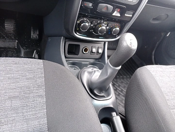Renault Duster, 2012г, передний привод, механика