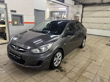 Hyundai Solaris, 2011г, передний привод, механика