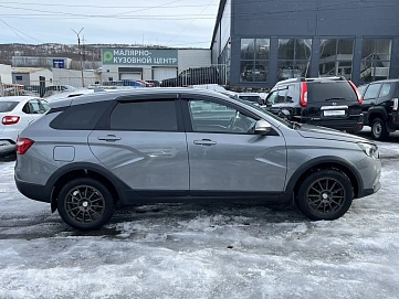 Lada (ВАЗ) Vesta, 2018г, передний привод, механика