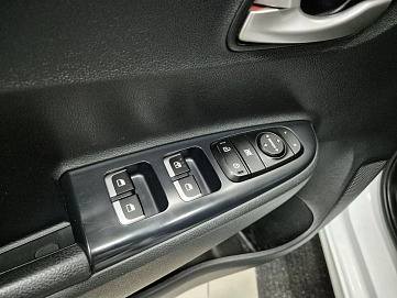 Kia Rio, 2020г, передний привод, механика