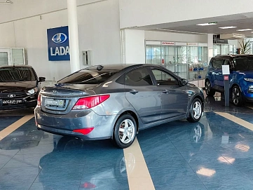 Hyundai Solaris, 2015г, передний привод, автомат