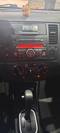 Nissan Tiida, 2011г, передний привод, автомат
