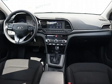Hyundai Elantra, 2019г, передний привод, автомат