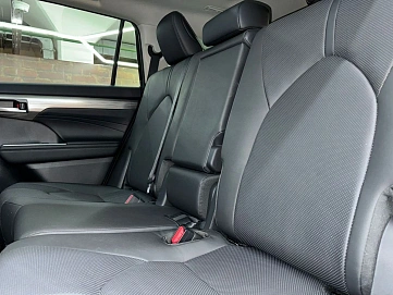 Toyota Highlander, 2025г, полный привод, автомат