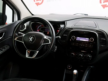 Renault Kaptur, 2020г, передний привод, вариатор