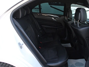 Mercedes-Benz E-Класс, 2013г, задний привод, автомат