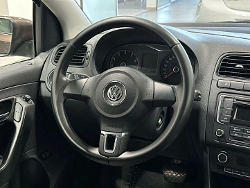 Volkswagen Polo, 2015г, передний привод, автомат