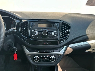 Lada (ВАЗ) Vesta, 2019г, передний привод, робот
