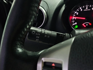 Nissan Qashqai, 2013г, передний привод, вариатор