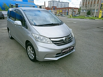 Honda Freed, 2012г, передний привод, вариатор
