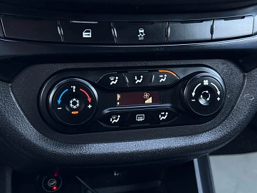 Lada (ВАЗ) Vesta, 2019г, передний привод, механика