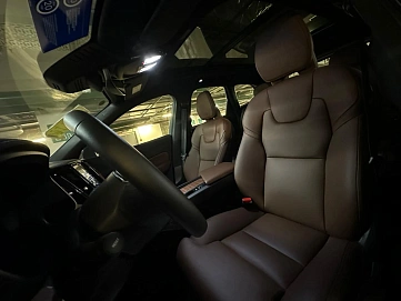Volvo XC60, 2024г, полный привод, автомат