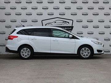 Ford Focus, 2018г, передний привод, робот