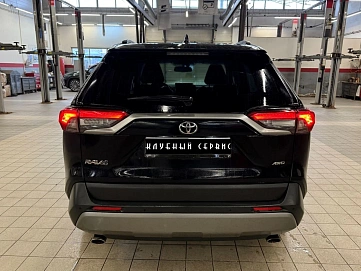 Toyota RAV4, 2021г, полный привод, автомат