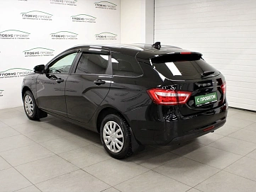 Lada (ВАЗ) Vesta, 2021г, передний привод, механика