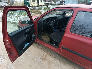 Volkswagen Golf, 1991г, передний привод, механика