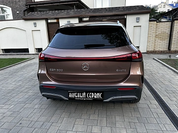 Mercedes-Benz EQA, 2022г, полный привод, автомат