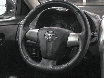 Toyota Corolla, 2012г, передний привод, механика