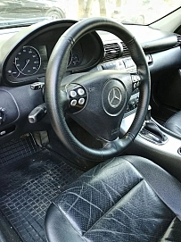 Mercedes-Benz C-Класс, 2004г, задний привод, автомат