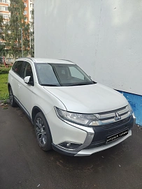Mitsubishi Outlander, 2015г, полный привод, вариатор