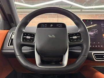Lixiang L6, 2024г, полный привод, автомат