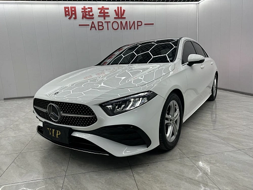 Mercedes-Benz A-Класс, 2023г, передний привод, робот