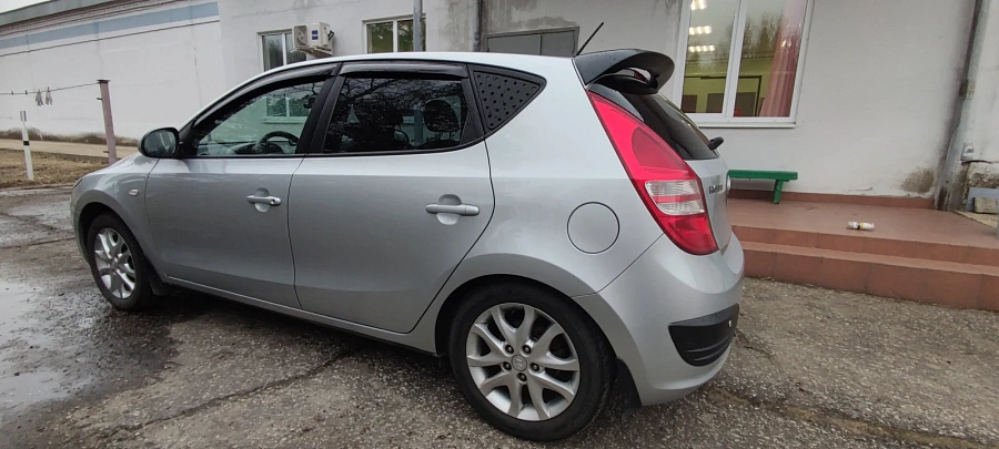 Hyundai i30, 2009г., передний привод, автомат