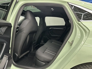 Audi A3, 2022г, передний привод, робот