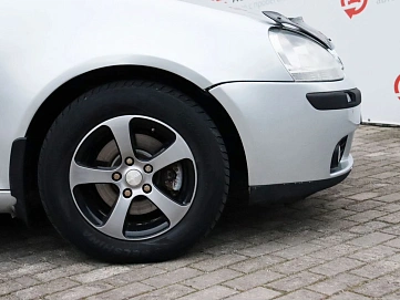 Volkswagen Golf, 2006г, передний привод, механика