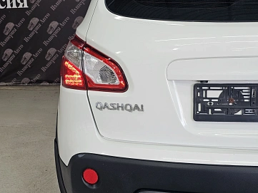 Nissan Qashqai, 2010г, передний привод, вариатор