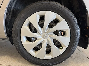 Toyota Corolla, 2013г, передний привод, автомат