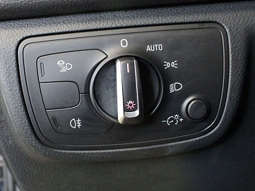 Audi A6, 2011г, передний привод, автомат