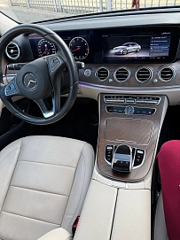 Mercedes-Benz E-Класс, 2018г, полный привод, автомат