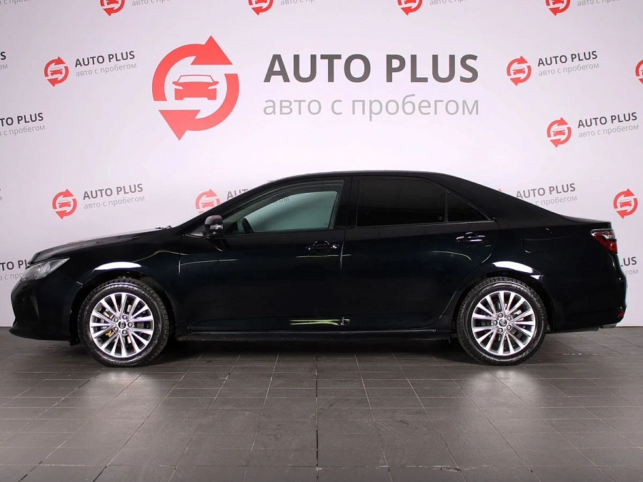 Toyota Camry, 2012г., передний привод, автомат