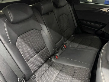 Kia Ceed, 2021г, передний привод, робот