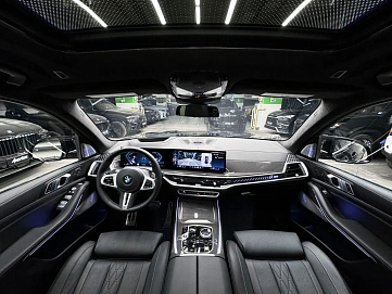 BMW X7, 2024г, полный привод, автомат