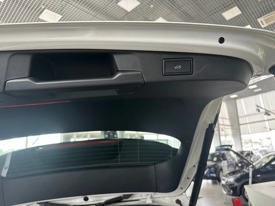 Volkswagen Tiguan, 2026г., полный привод, робот