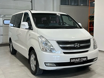 Hyundai Grand Starex, 2015г, полный привод, автомат