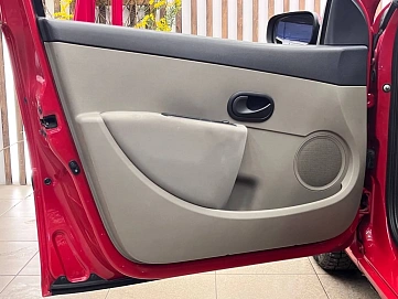 Renault Clio, 2006г, передний привод, механика