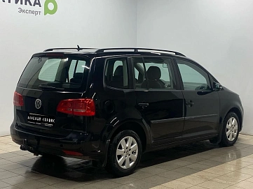 Volkswagen Touran, 2011г, передний привод, механика