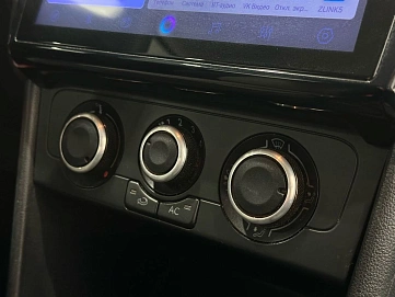 Volkswagen Polo, 2013г, передний привод, механика