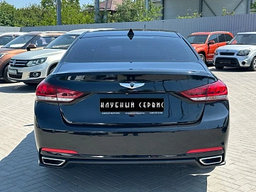 Hyundai Genesis, 2016г, задний привод, автомат