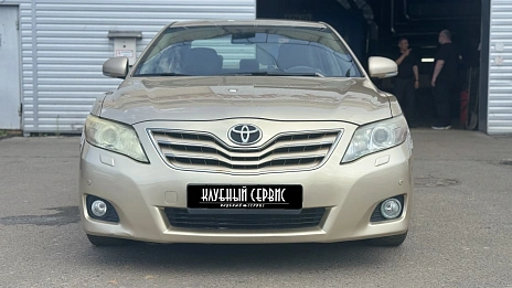 Toyota Camry, 2009г, передний привод, автомат