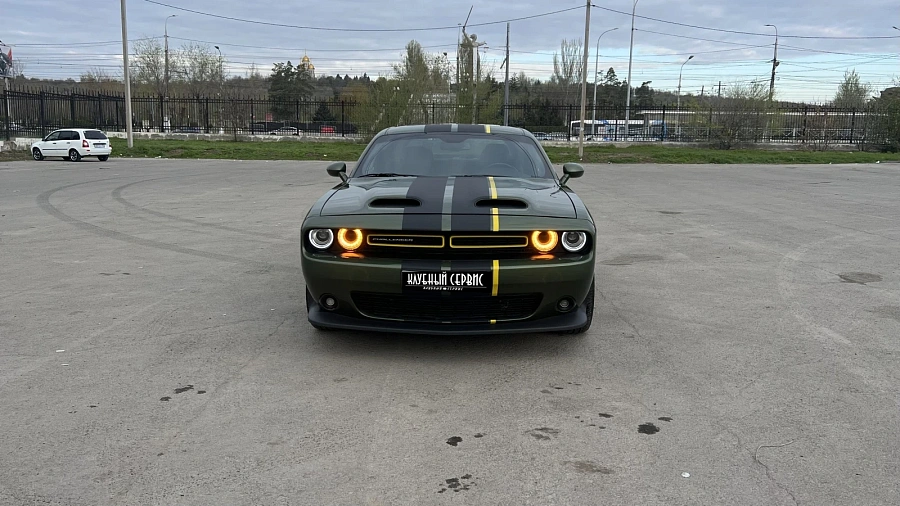 Dodge Challenger, 2020г., задний привод, автомат