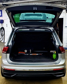 Volkswagen Tiguan, 2021г, полный привод, робот