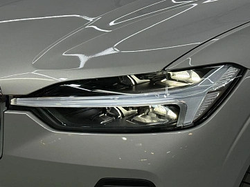 Volvo XC60, 2024г, полный привод, автомат